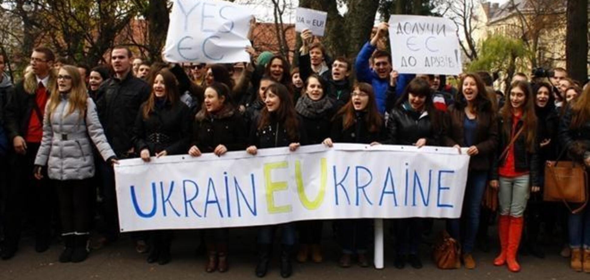 Вузы Львова отпустили студентов на Евромайданы