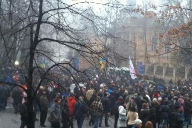 Митингующие уходят с Банковой