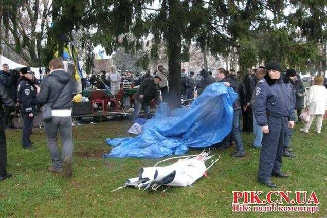В Чернигове Евромайдан продолжится, несмотря на снос палаток