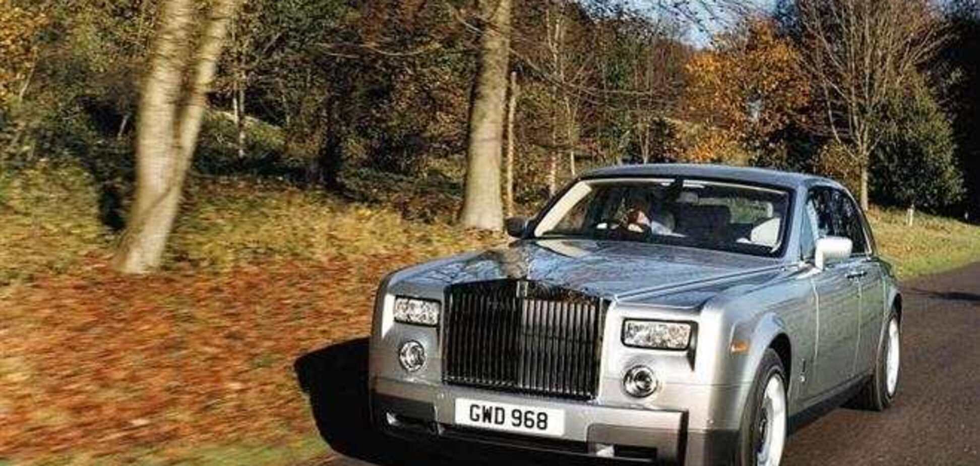 В США продают шикарный особняк с Роллс-Ройсом в качестве бонуса