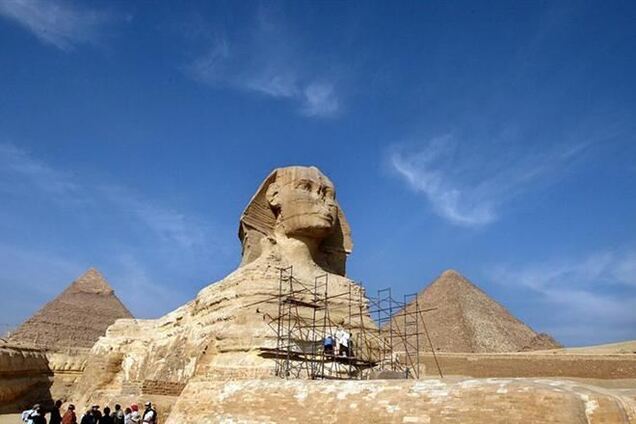Британский МИД снял запрет на посещение своими туристами пирамид в Египте 