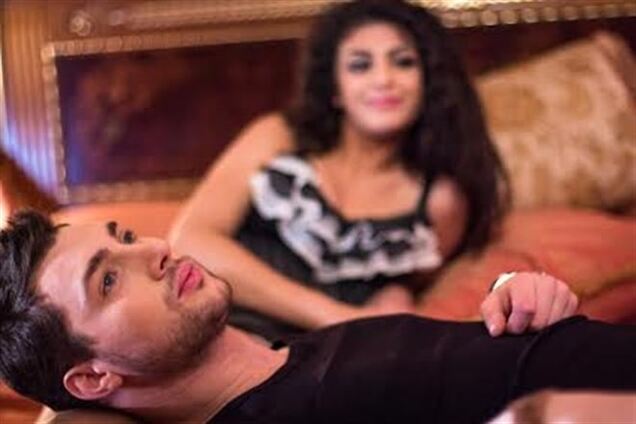 Секс з Кензовим розбурхав Інтернет