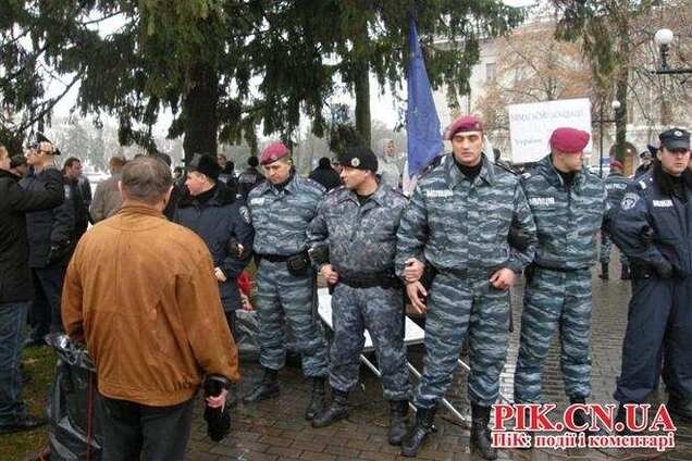 В Чернигове митингующий устроил самосожжение из-за сноса Евромайдана