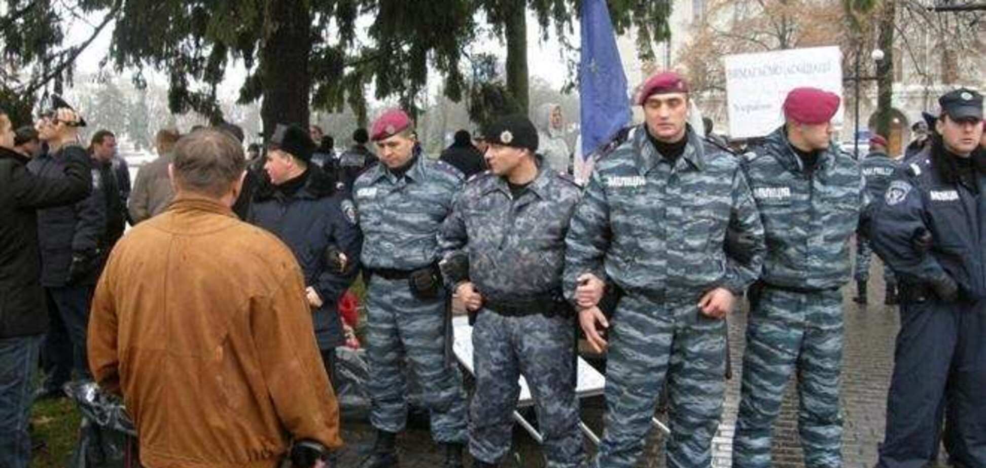В Чернигове митингующий устроил самосожжение из-за сноса Евромайдана