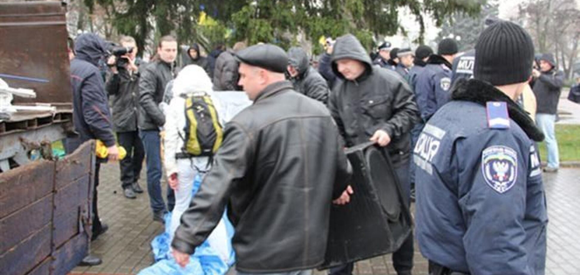 В Чернигове милиция предотвратила попытку самосожжения участника Евромайдана
