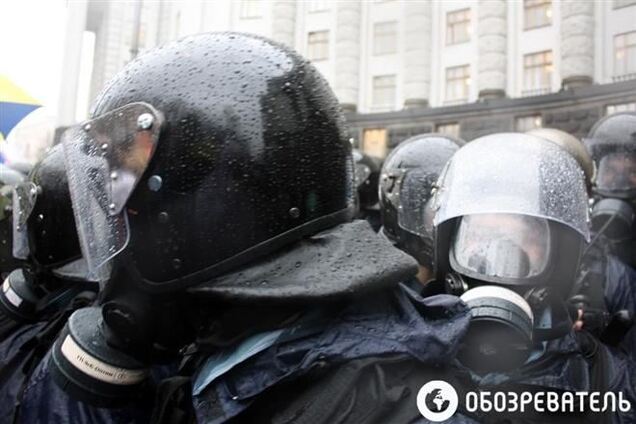 ЕП призвал украинскую власть не применять силу к участникам Евромайдана