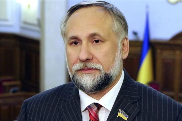 Тимошенко действует по плану: голодание, врачи 'Шарите', еврокомиссары, выезд за границу - Кармазин