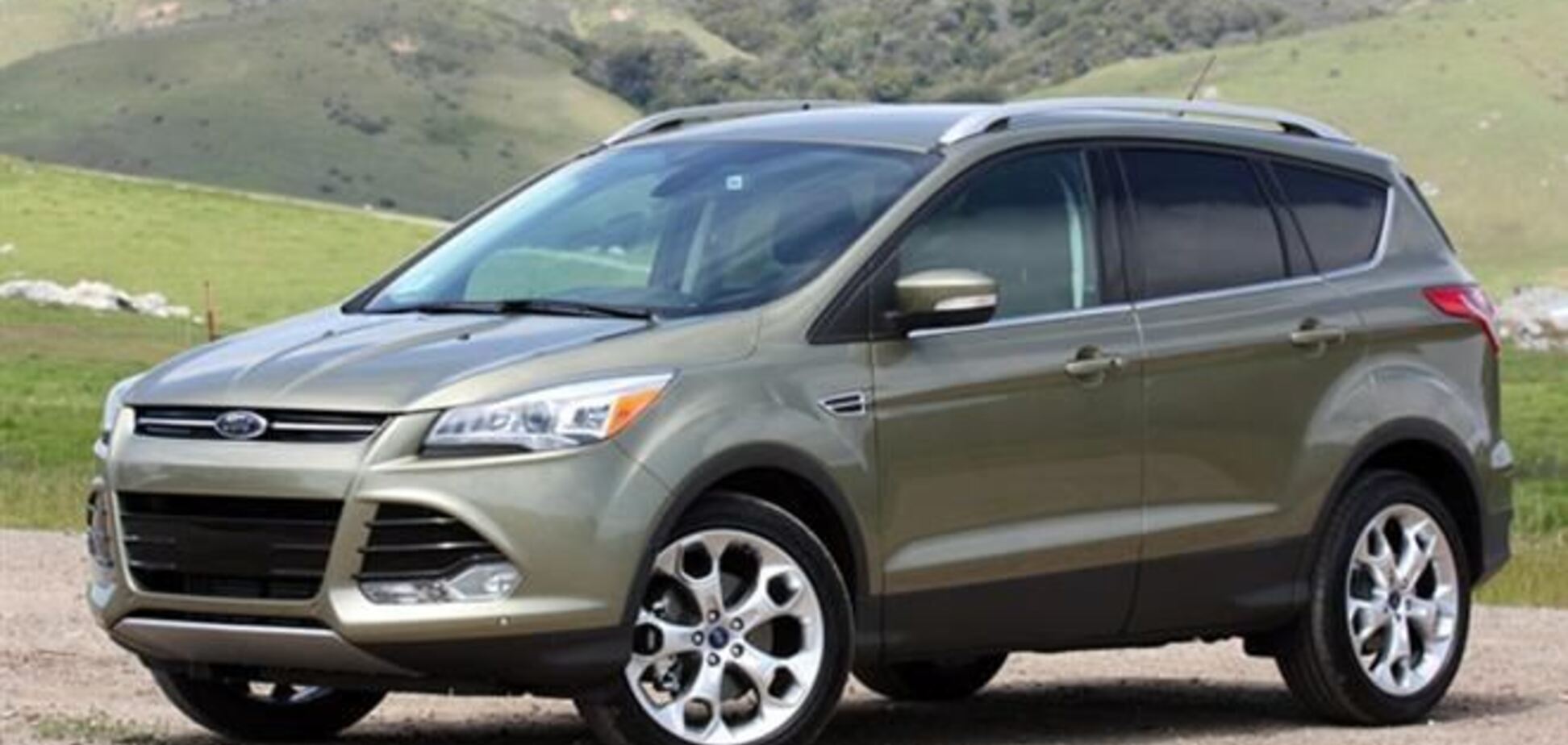 Ford отзывает более 160 тыс. кроссоверов Escape