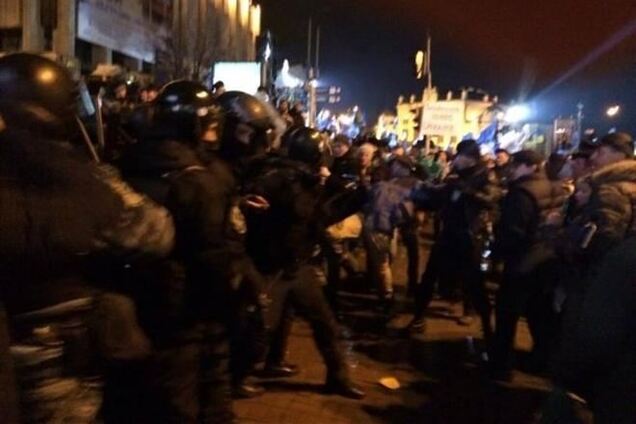 Во время штурма Евромайдана пострадал фотокорреспондент