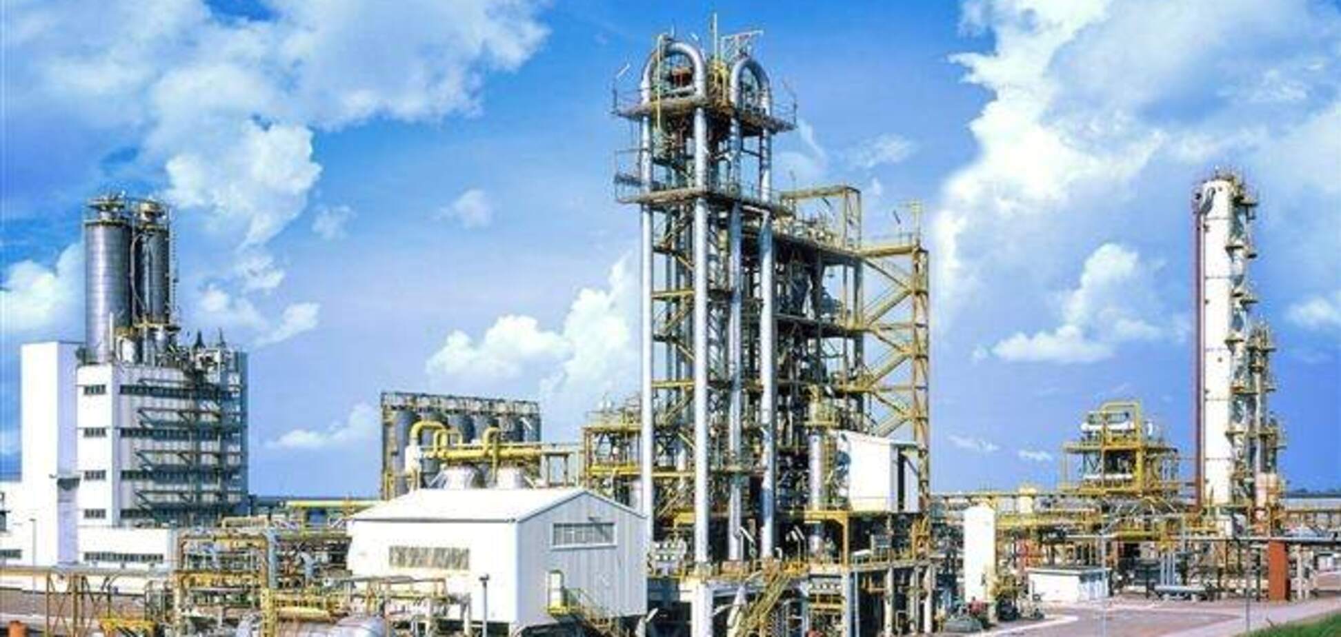 Украина намерена выкупить у 'Роснефти' 50% Лисичанского НПЗ