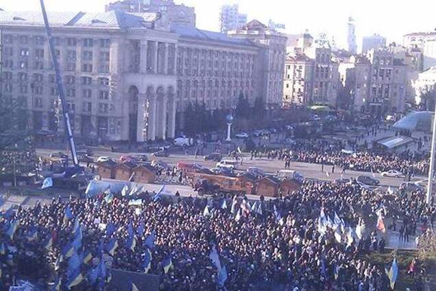 На Евромайдан вернулись митингующие
