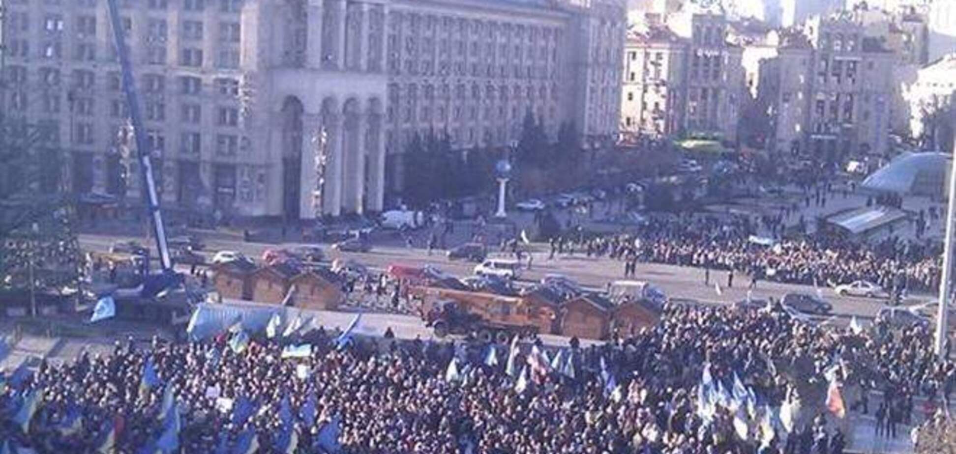 На Евромайдан повернулися мітингувальники