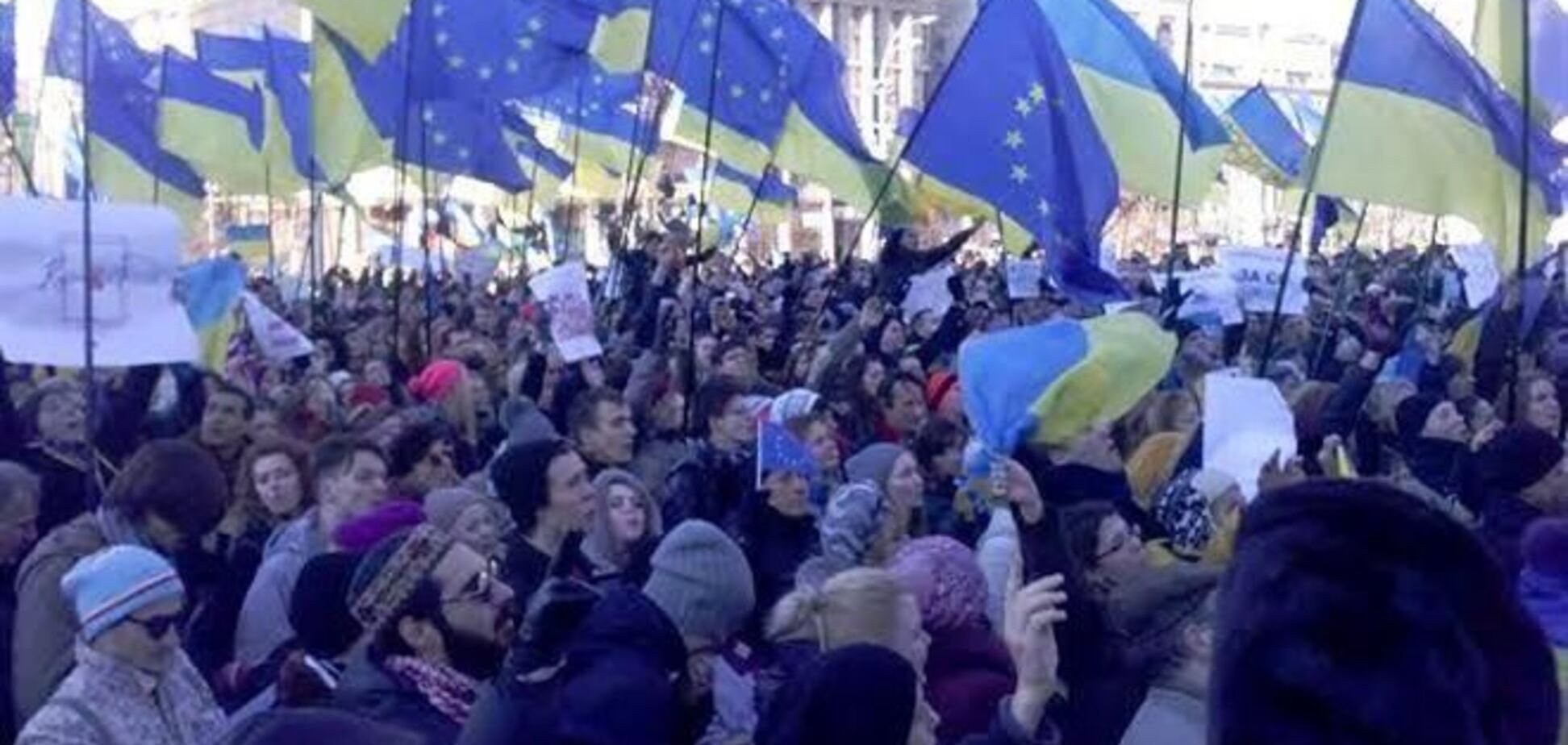 Студенты с Евромайдана идут к Януковичу