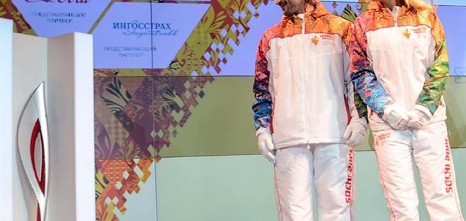 В России факелоносец загорелся во время эстафеты Олимпийского огня