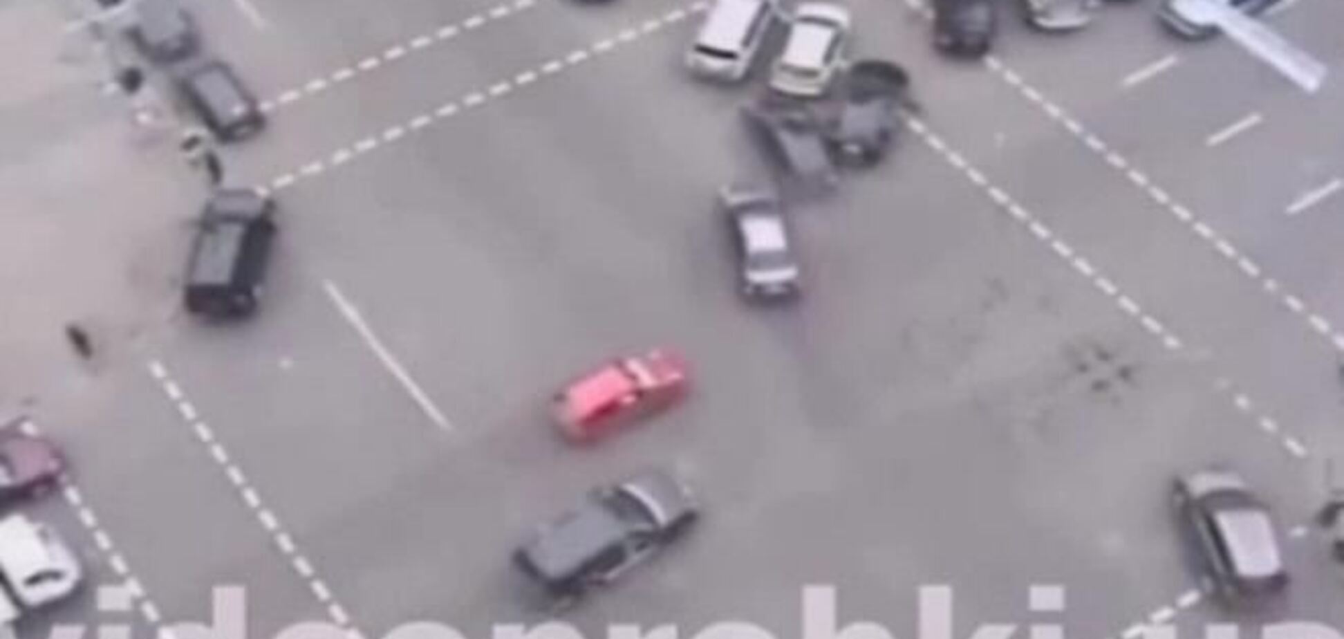 ДТП в центре Киева: повреждены пять автомобилей