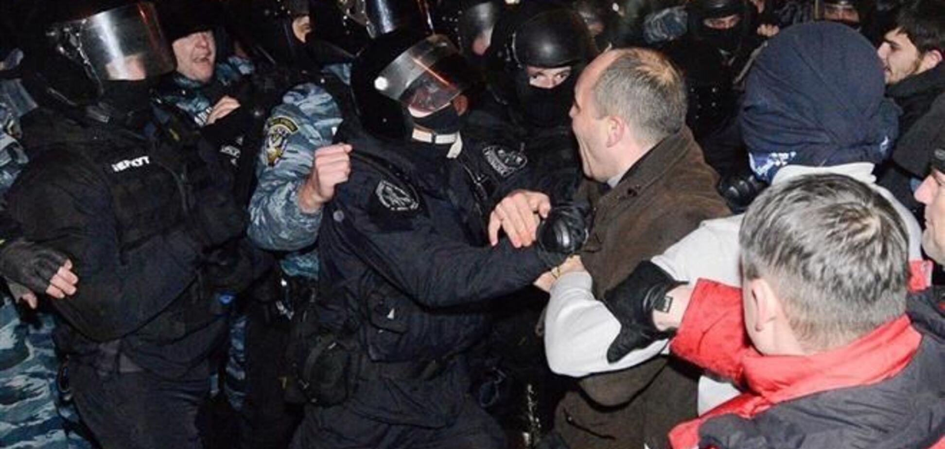 Народный депутат от 'Батьківщини' после драки с 'Беркутом' попал в больницу