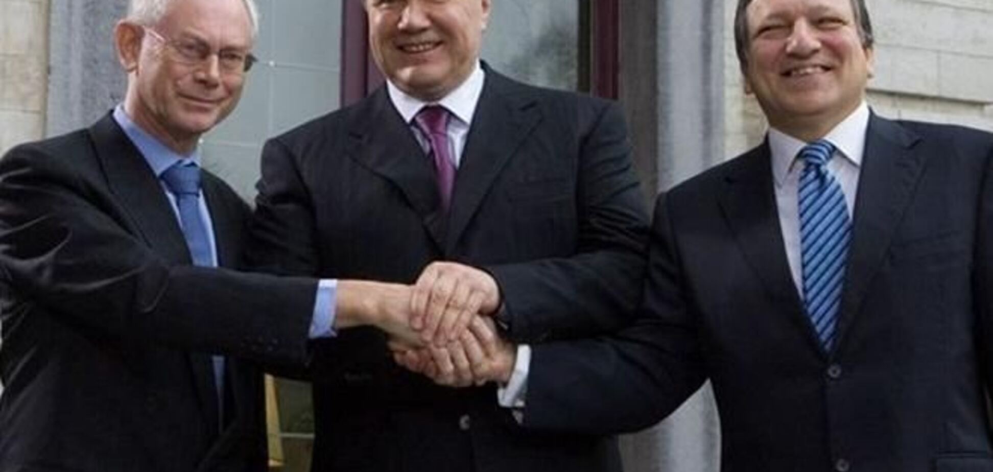 Янукович в Вильнюсе встречается с Баррозу и Ромпеем