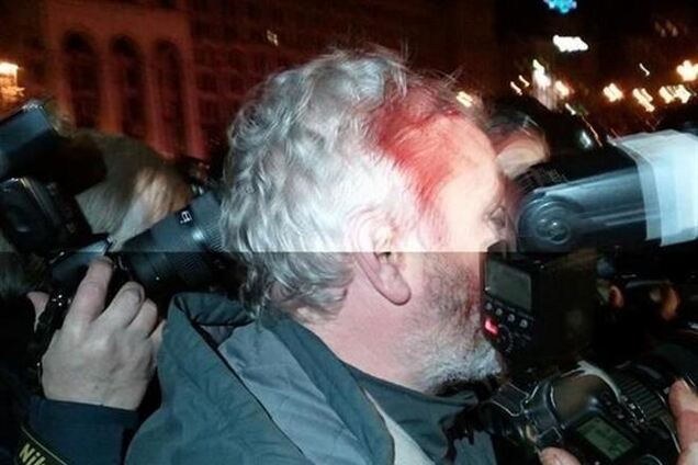 Журналисту Reuters разбили голову на Майдане 