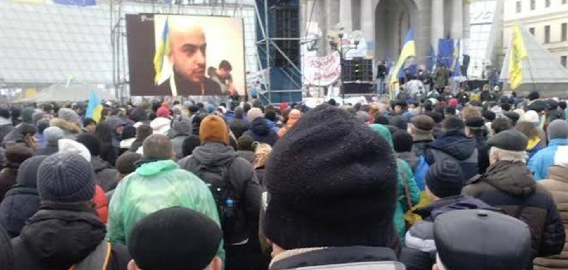Евромайдан встретил новости из Вильнюса криками 'Ганьба!'