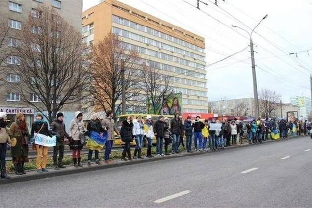 'Евроцепь' пересекла границу с ЕС