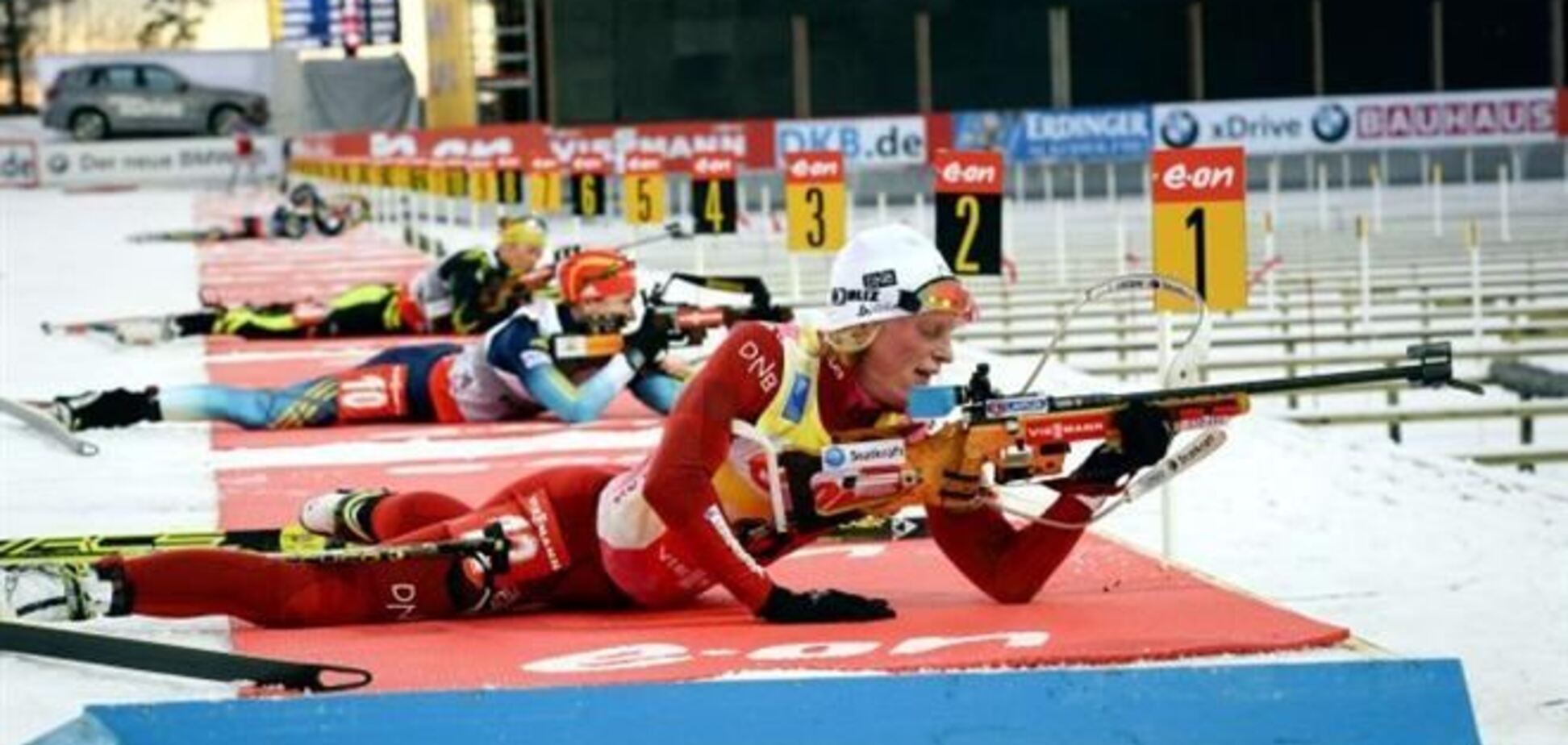 Биатлон. Норвежка Флатланн победила в женском спринте