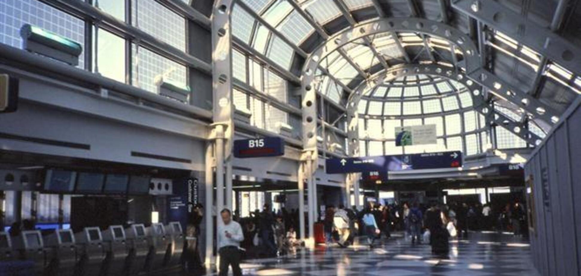 Під ескалатором в аеропорту Чикаго знайшли алігатора