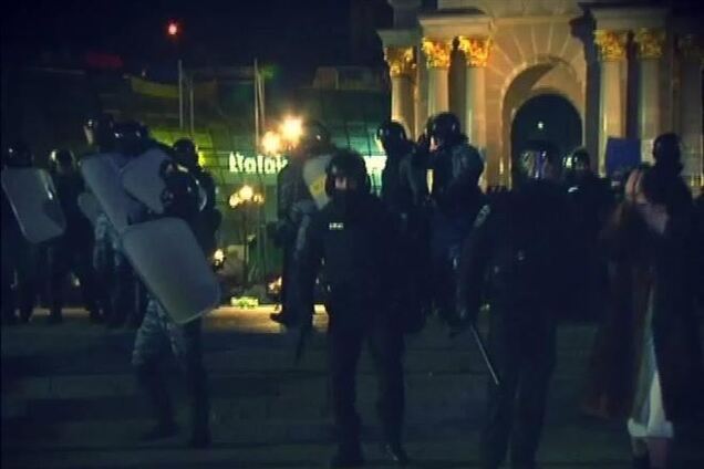 Во время разгона Евромайдана пострадали 12 милиционеров - МВД