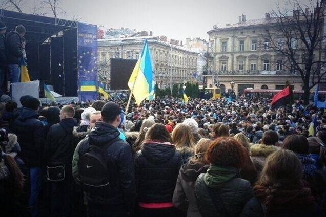 Во Львове, Ивано-Франковске и Тернополе 'Беркут' отказался разгонять Евромайдан