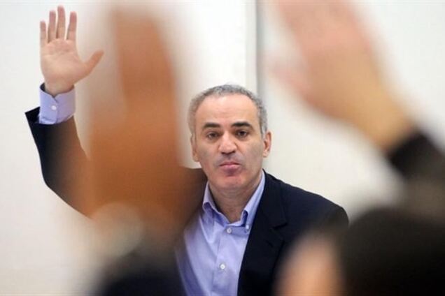 Каспаров попросил латвийское гражданство