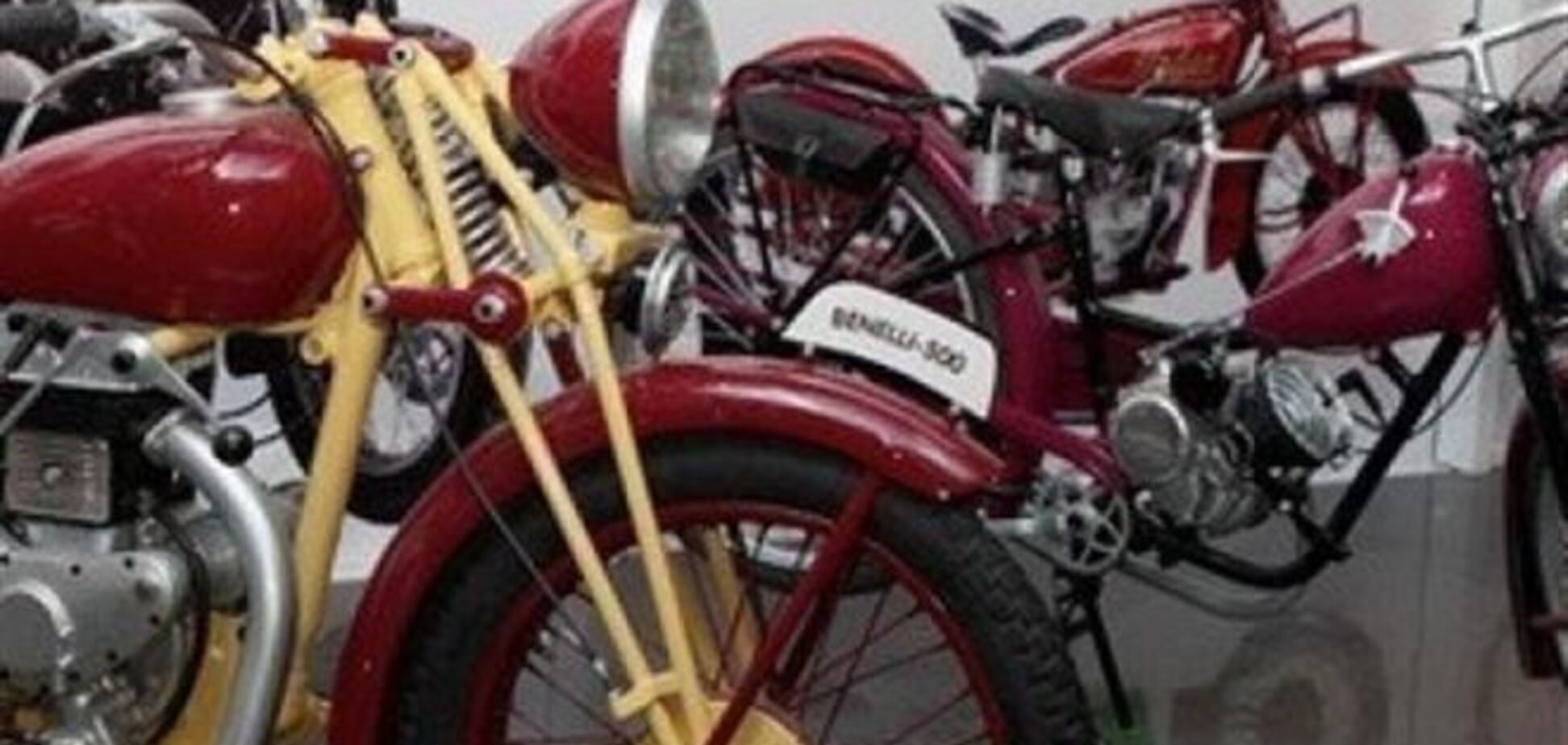 Зниклі в Севастополі 63 музейних мотоцикла знайшлися в Кривому Розі