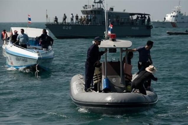 Названо точное число жертв крушения парома в Таиланде