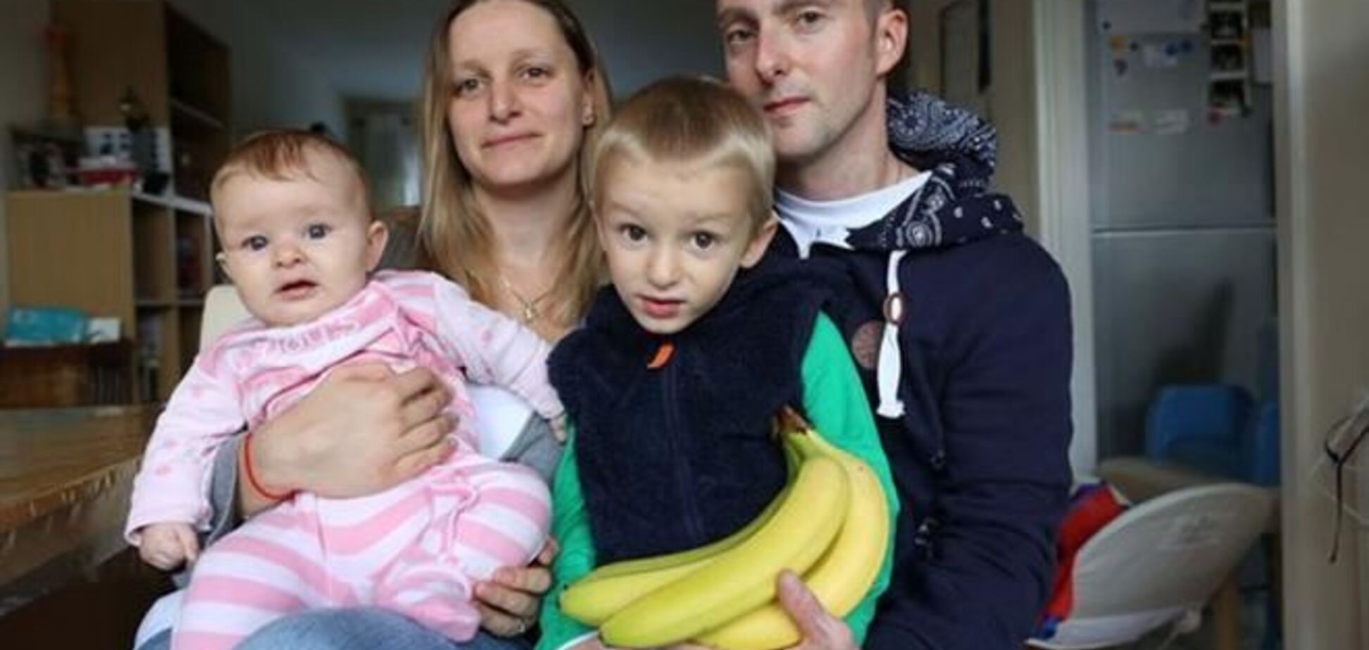 Британська сім'я виявила у зв'язці бананів смертельно отруйних павуків