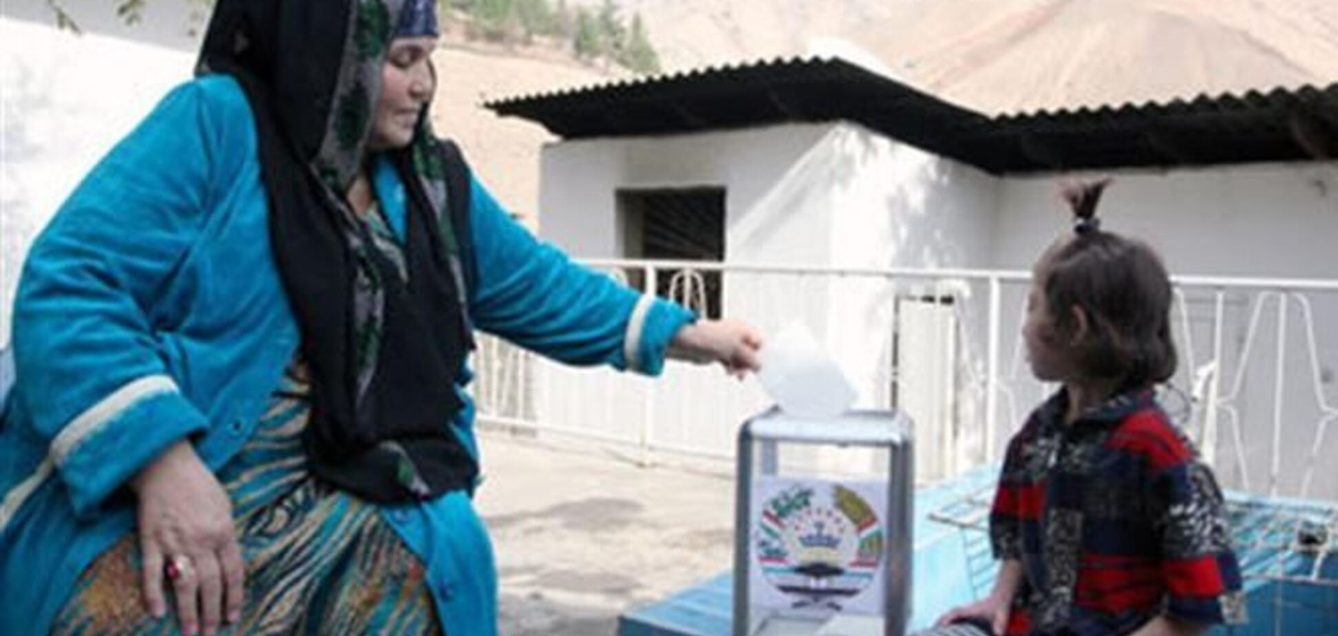 В Таджикистане завершилось голосование на выборах президента