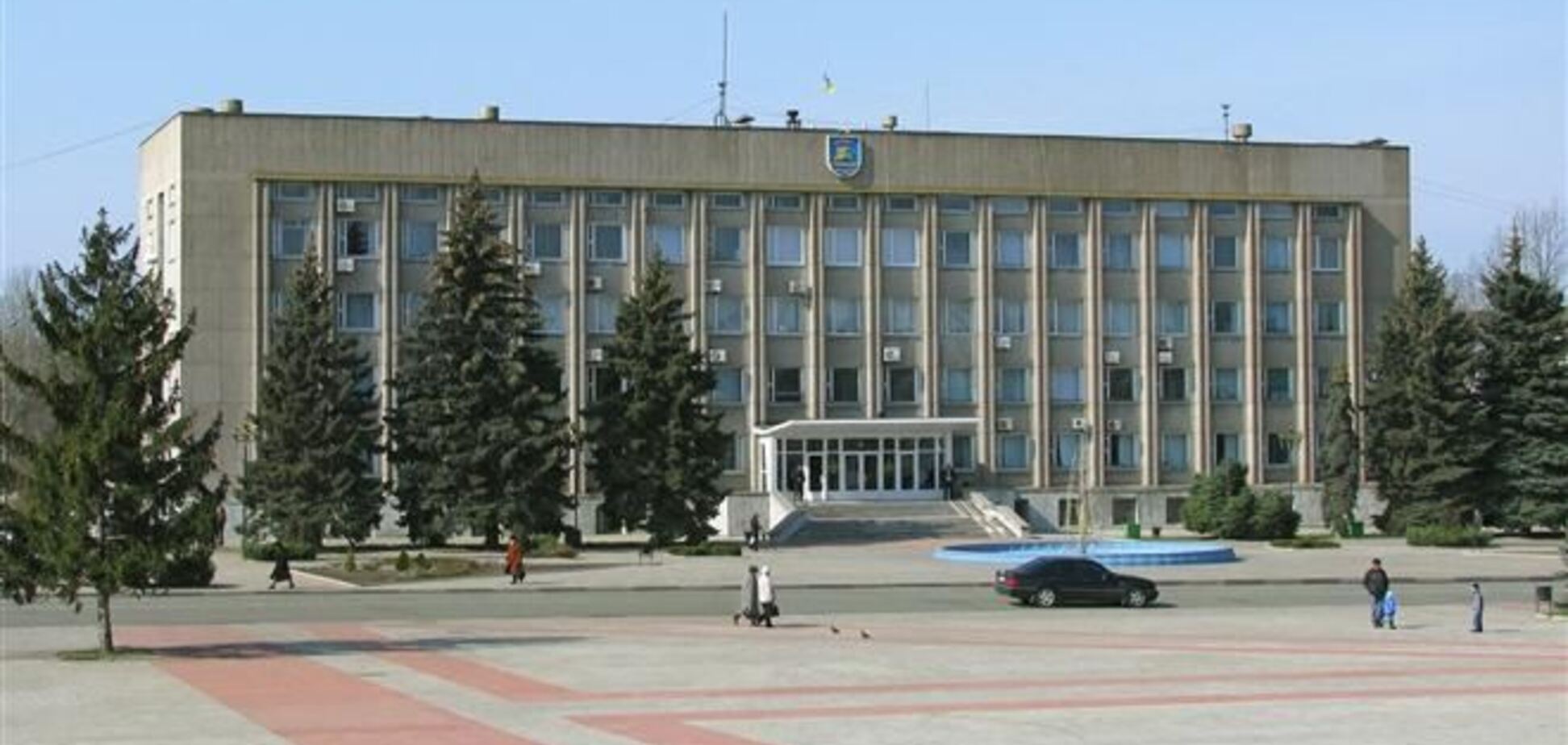 Дворники Никополя три месяца не получают зарплату