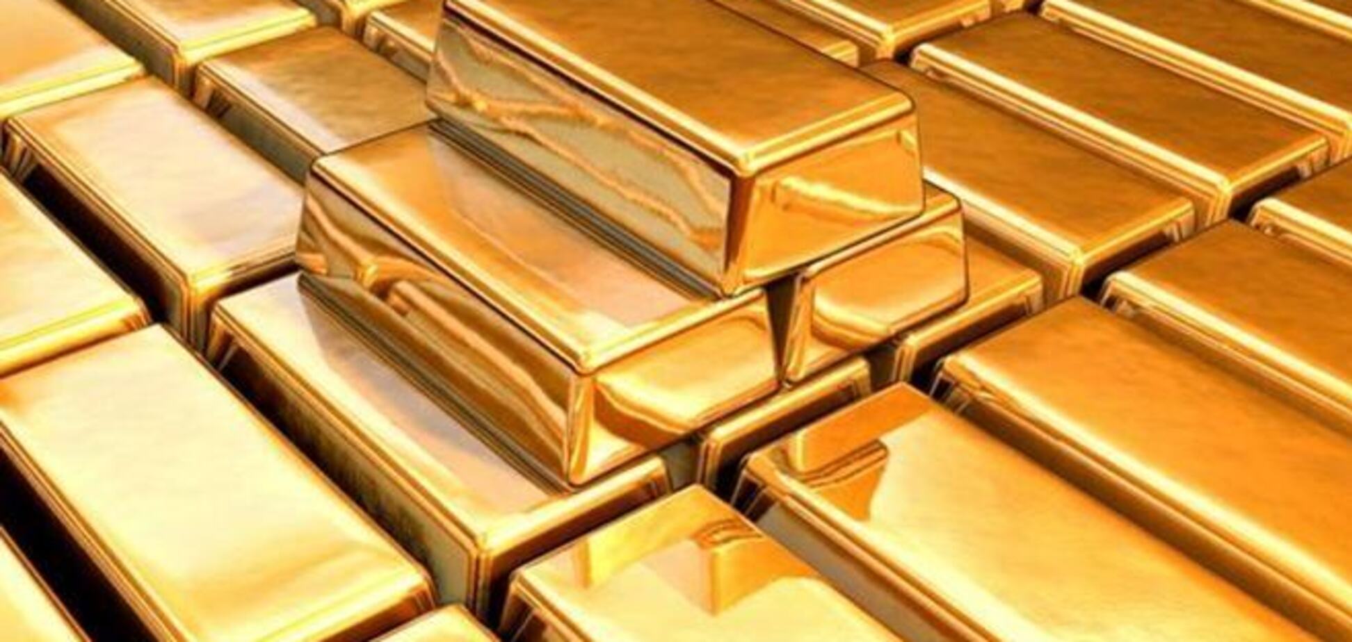 НБУ снизил золото в цене