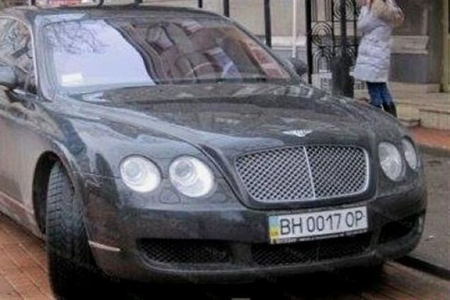 В Одессе 'Бентли' насмерть сбил пешехода: водитель ушел