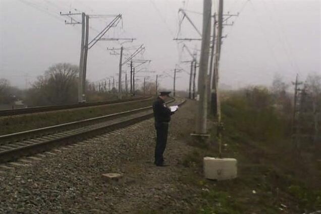 В Киеве поезд сбил насмерть парня в наушниках