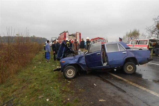 Жуткое ДТП на Закарпатье: двое погибли, двое - в реанимации