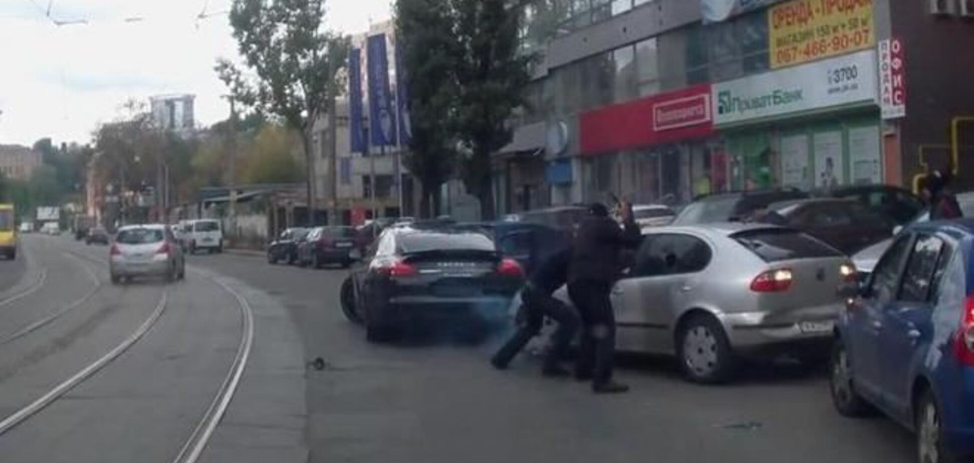 Стрельба в центре Киева: допросили 44 человека