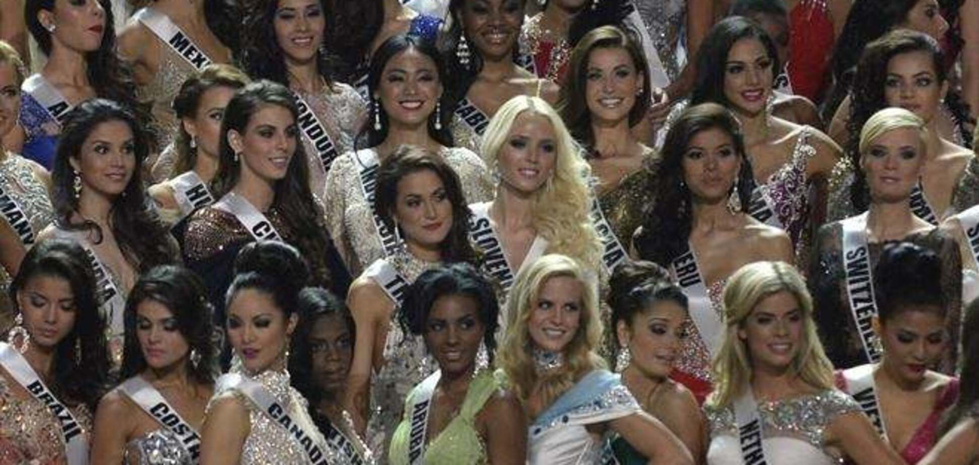 На конкурсе Miss Universe девушки разделись