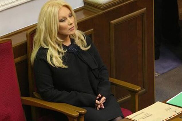 Повалий не спешит становиться бабушкой