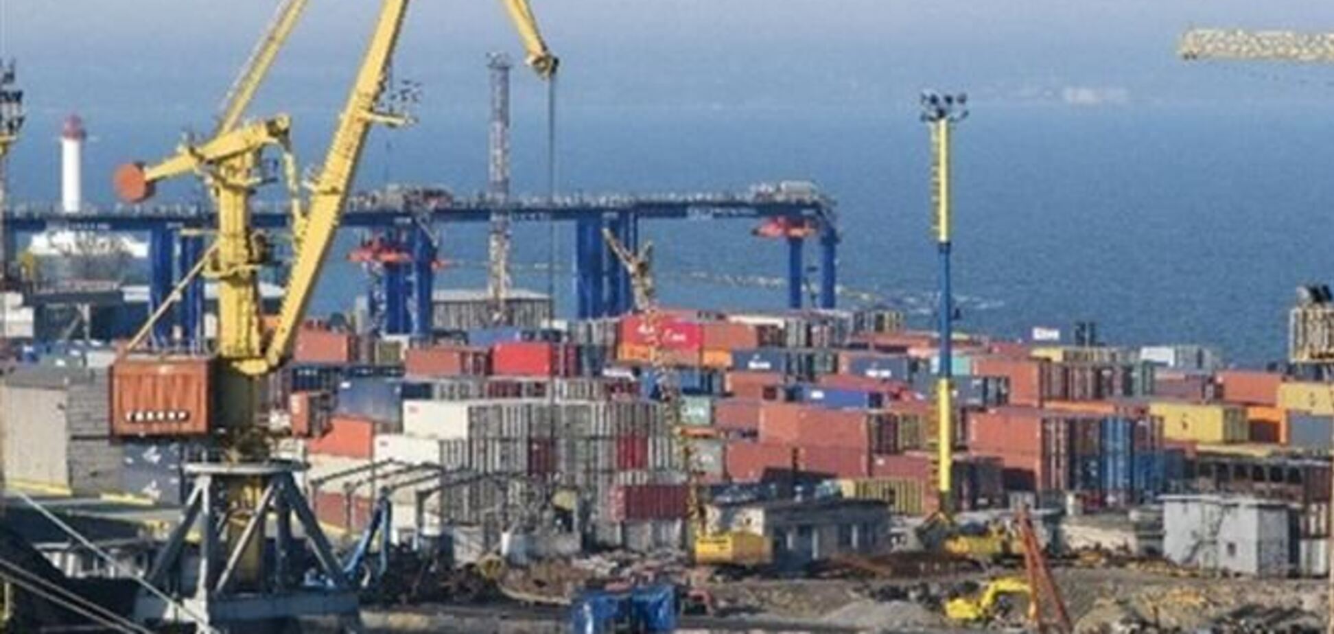 В Одесском порту критическая ситуация: пробка из 550 фур растянулась на пять километров