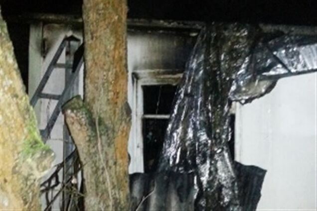 В Киеве горел дом, погибла пенсионерка