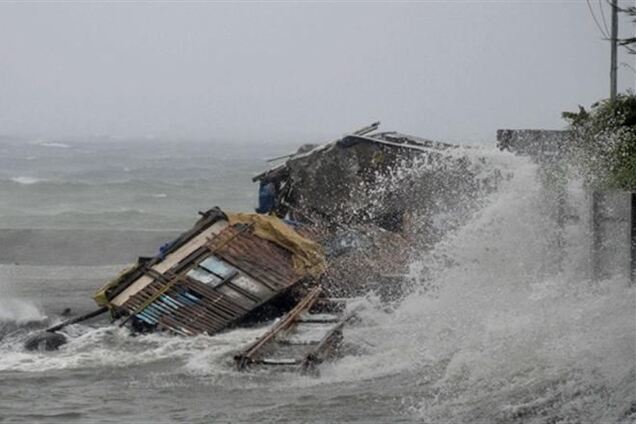 Через тайфун 'Хайян' на Філіппінах евакуювали мільйон чоловік