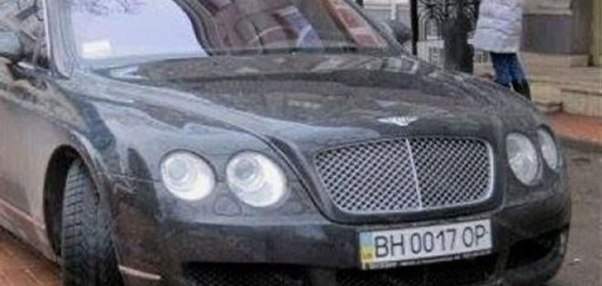 Эксперт: за неоказание помощи лежащему на асфальте - могут дать два года