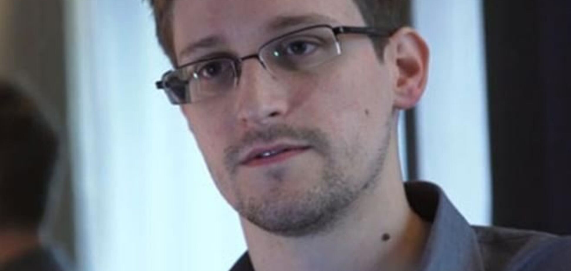 Сноуден обманом виманював робочі паролі у колег 