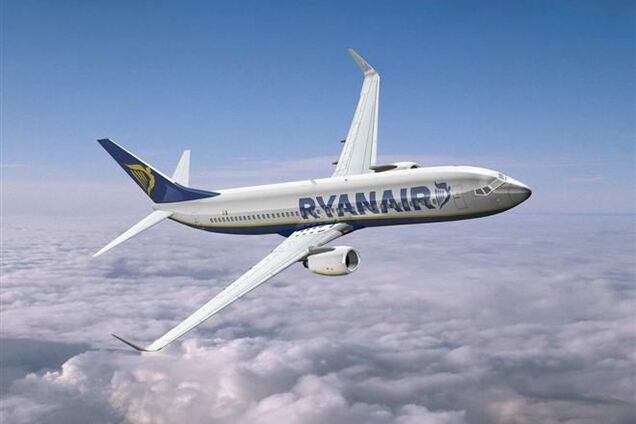 Самолет Ryanair экстренно сел в Испании из-за пожара в кабине пилотов