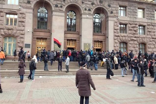 Мітингувальники створили в КМДА революційний штаб