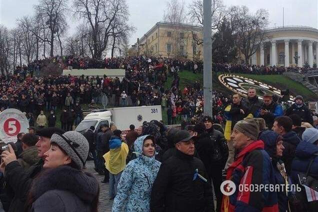 Эксперт считает, что в Украине началась бархатная революция