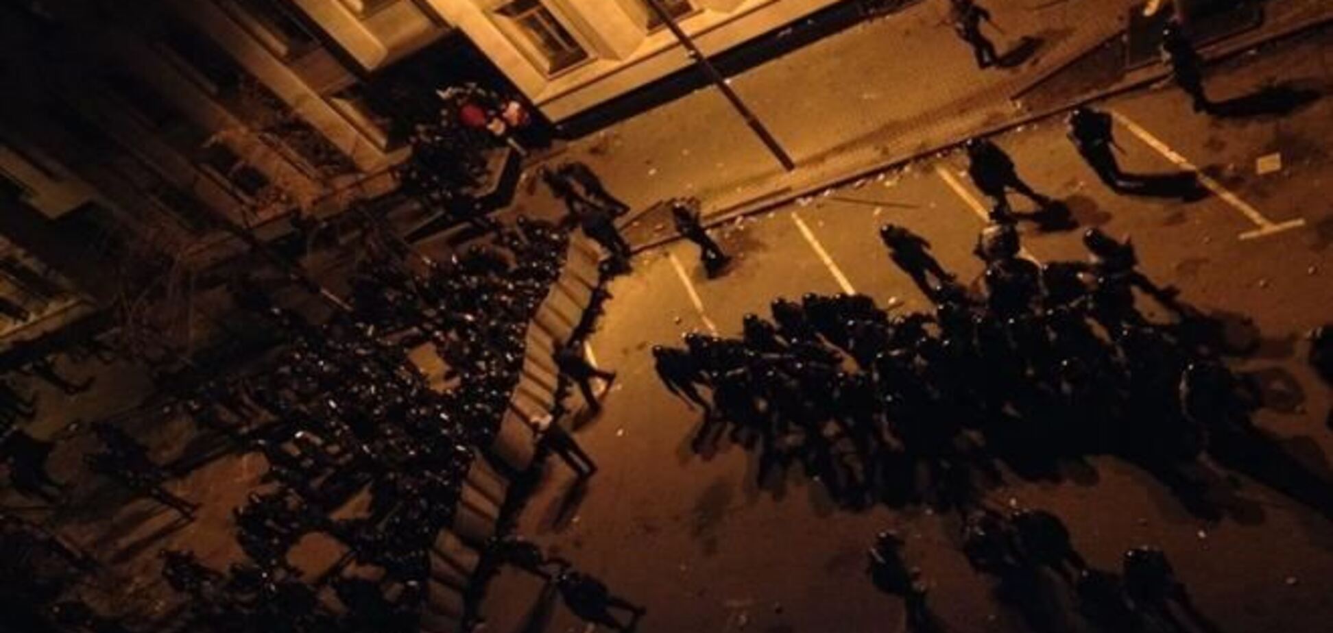 Против протестующих могут использовать водометы - Тягнибок